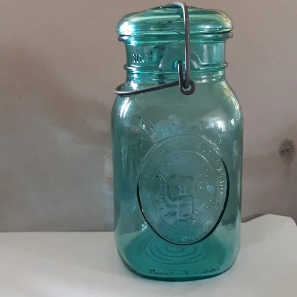 Blue ball ideal jar with metal bale and blue glass lid, this is a one quart jar. - Picture 2 of 5